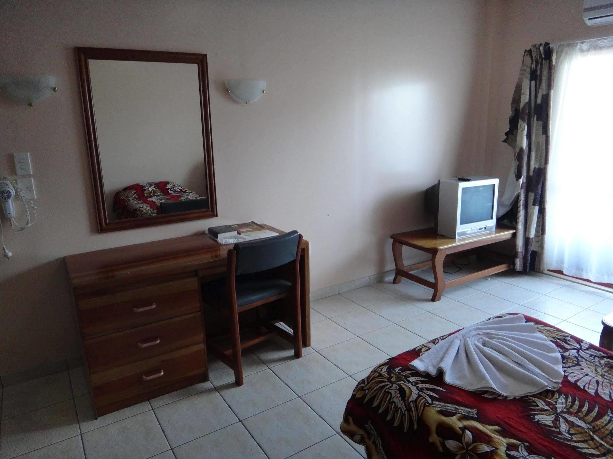 Hotel Elisa Apia Extérieur photo